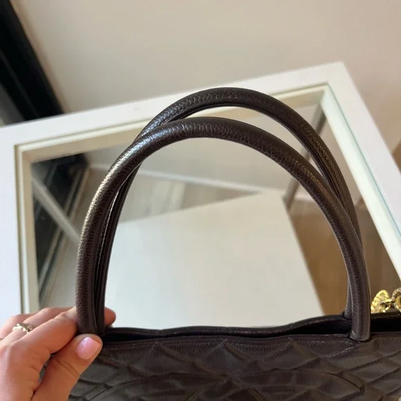 Chanel Medallion Tote in Lambskin - Picture 7 of 12